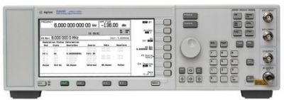  źŷ  Agilent E4428C